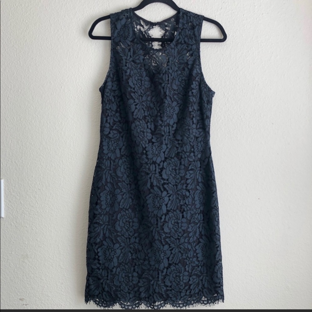 Banana republic sheath dress. Excellent condition.